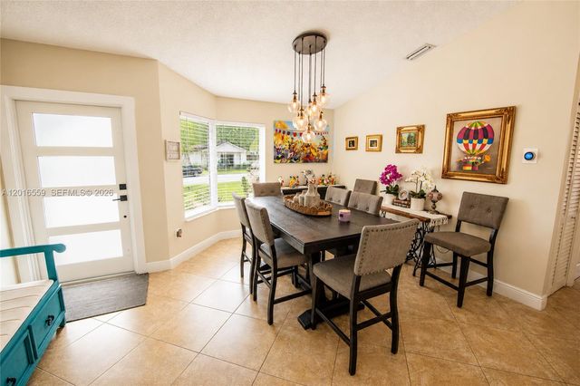 17601 SW 138th Ct, Miami, FL 33177