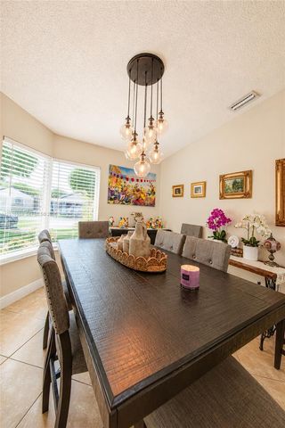 17601 SW 138th Ct, Miami, FL 33177