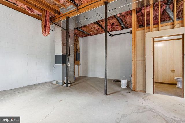 225 BRAGG CIR, Hanover, PA 17331