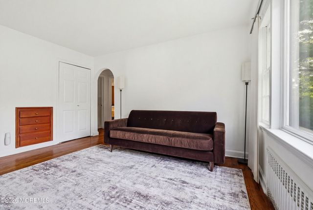 8 Woolley Place, West Long Branch, NJ 07764