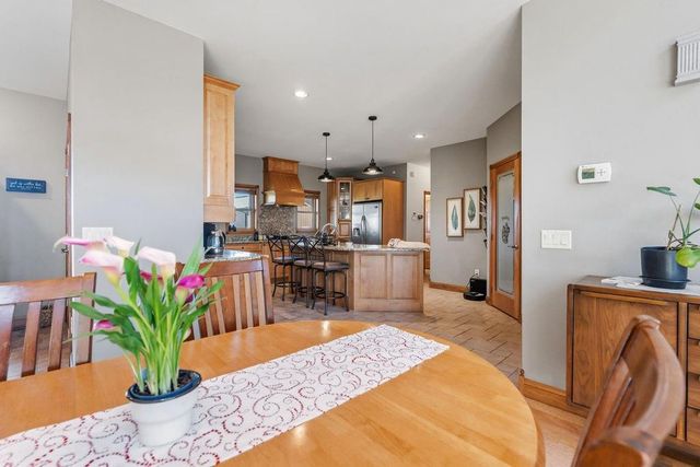 6751 30th Avenue, Eau Claire, WI 54703