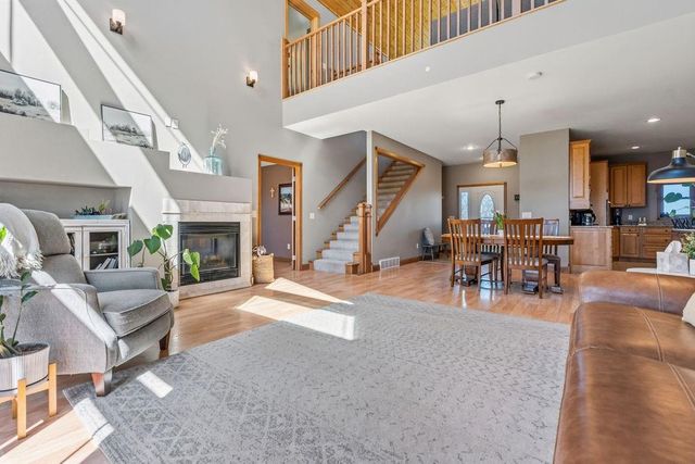 6751 30th Avenue, Eau Claire, WI 54703