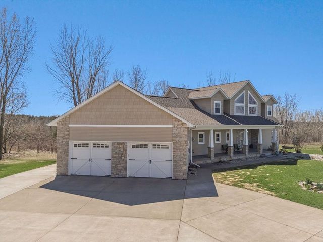 6751 30th Avenue, Eau Claire, WI 54703