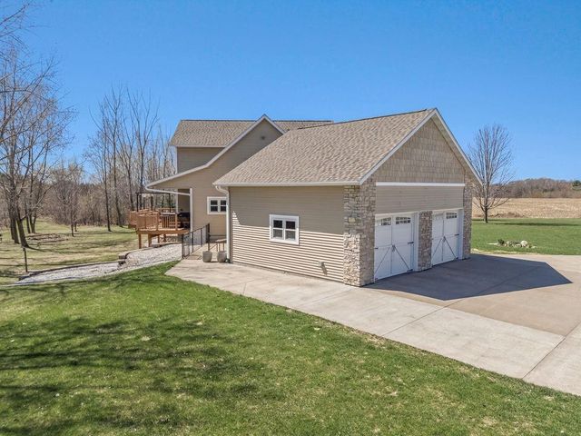 6751 30th Avenue, Eau Claire, WI 54703