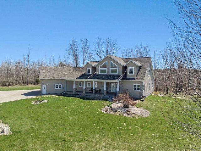 6751 30th Avenue, Eau Claire, WI 54703