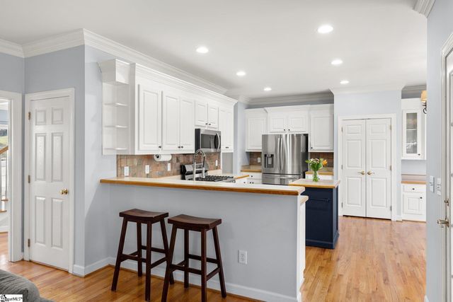 513 Worchester Place, Simpsonville, SC 29680