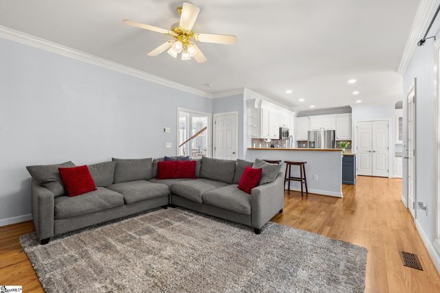 513 Worchester Place, Simpsonville, SC 29680