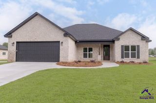 424 Cannon Point Drive, Bonaire, GA 31005