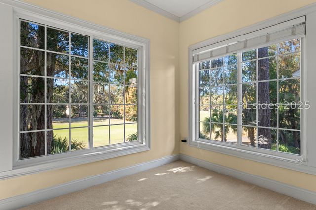 1 Gloucester Rd Apt O2, Hilton Head Island, SC 29928