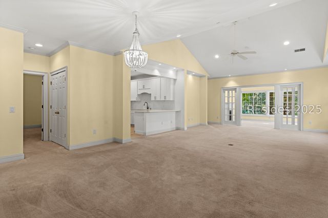 1 Gloucester Rd Apt O2, Hilton Head Island, SC 29928