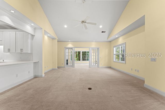 1 Gloucester Rd Apt O2, Hilton Head Island, SC 29928