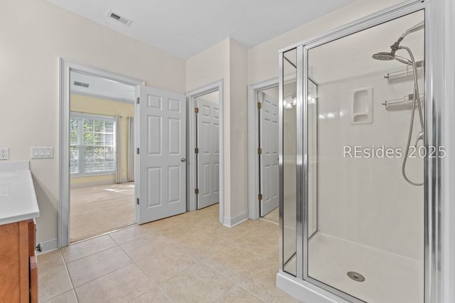 1 Gloucester Rd Apt O2, Hilton Head Island, SC 29928