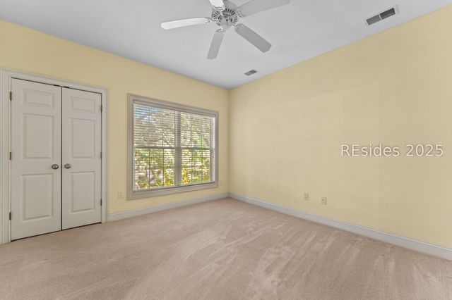 1 Gloucester Rd Apt O2, Hilton Head Island, SC 29928