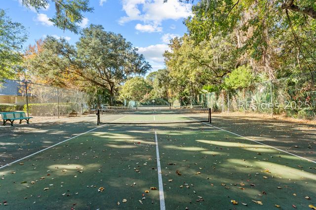 1 Gloucester Rd Apt O2, Hilton Head Island, SC 29928