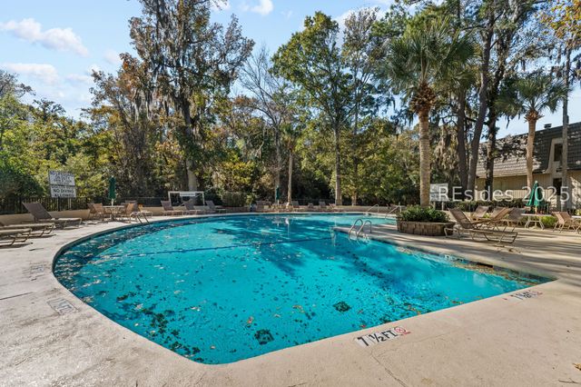 1 Gloucester Rd Apt O2, Hilton Head Island, SC 29928