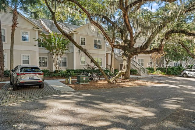 1 Gloucester Rd Apt O2, Hilton Head Island, SC 29928