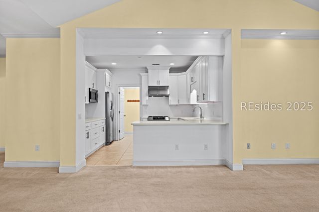 1 Gloucester Rd Apt O2, Hilton Head Island, SC 29928