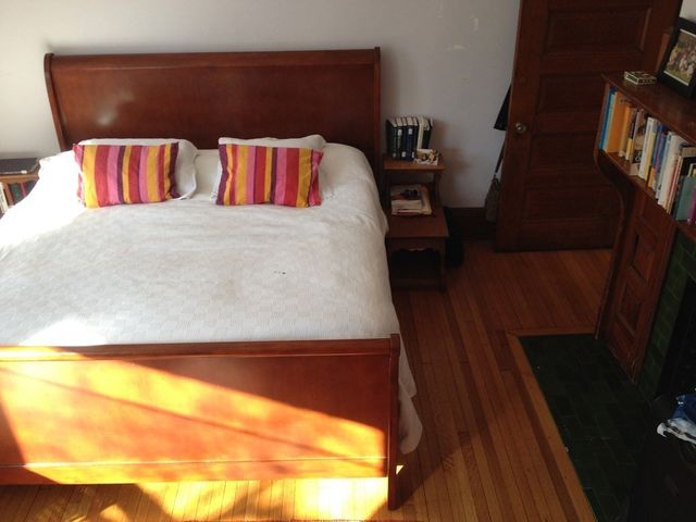 111 Davis Ave 1, Brookline, MA 02445