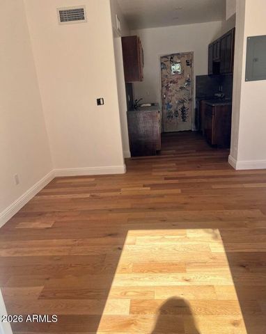 5914 W Myrtle Avenue, Glendale, AZ 85301