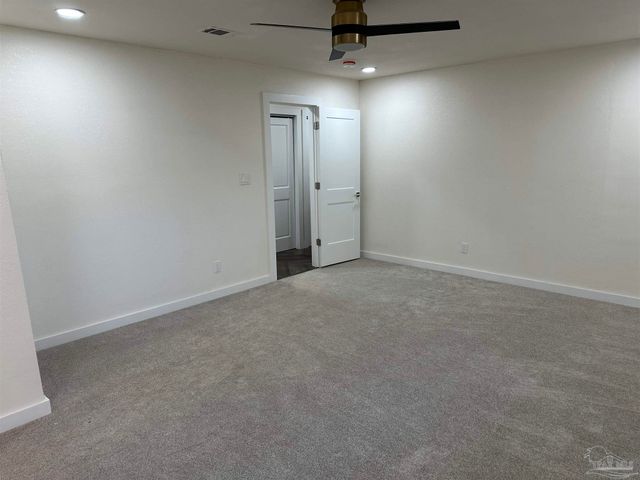 5520 Jones St, Milton, FL 32570