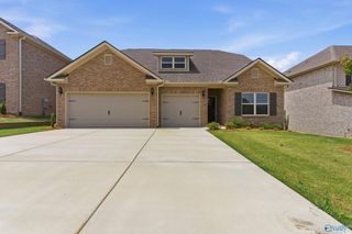 180 Pennington Avenue, Huntsville, AL 35811
