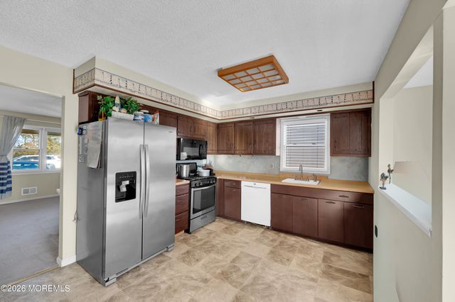 267 Alameda Drive, Brick, NJ 08723