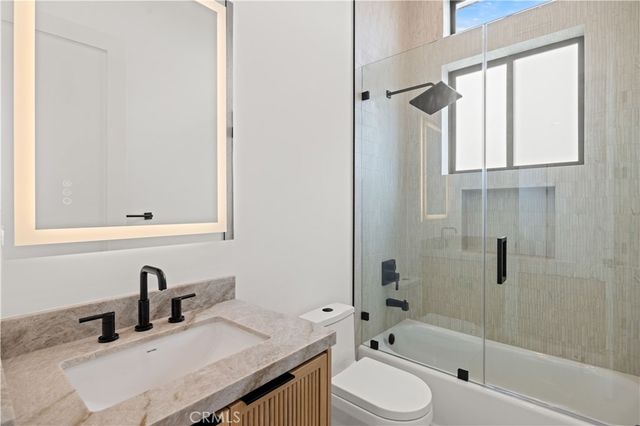 2111 Clark B, Redondo Beach, CA 90278