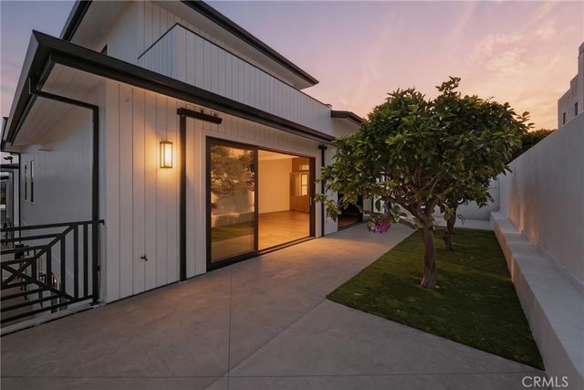 2111 Clark B, Redondo Beach, CA 90278