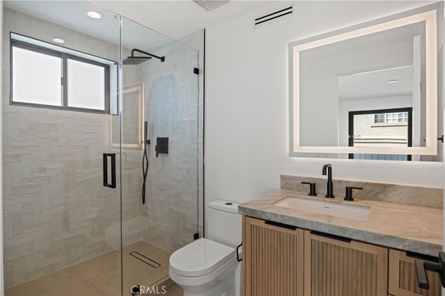 2111 Clark B, Redondo Beach, CA 90278