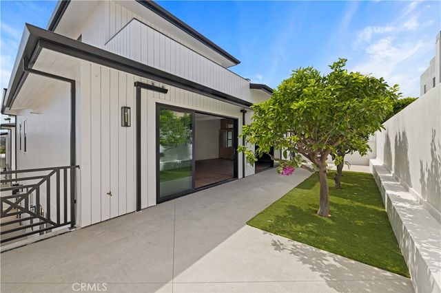 2111 Clark B, Redondo Beach, CA 90278