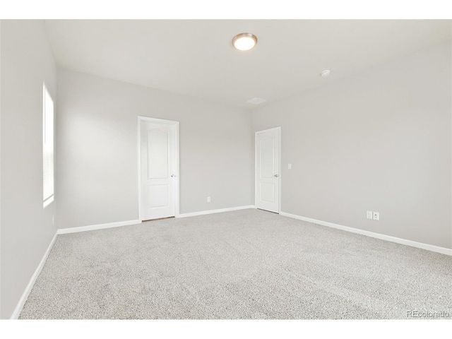 9548 Dahlia Ln, Thornton, CO 80229