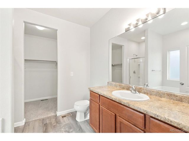 9548 Dahlia Ln, Thornton, CO 80229