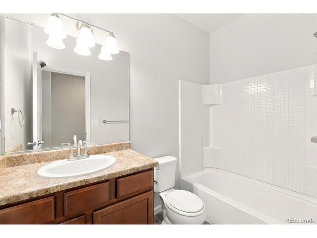 9548 Dahlia Ln, Thornton, CO 80229