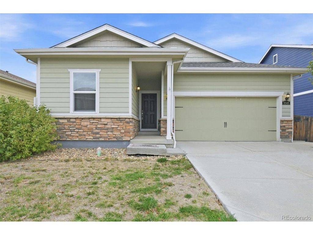 9548 Dahlia Ln, Thornton, CO 80229