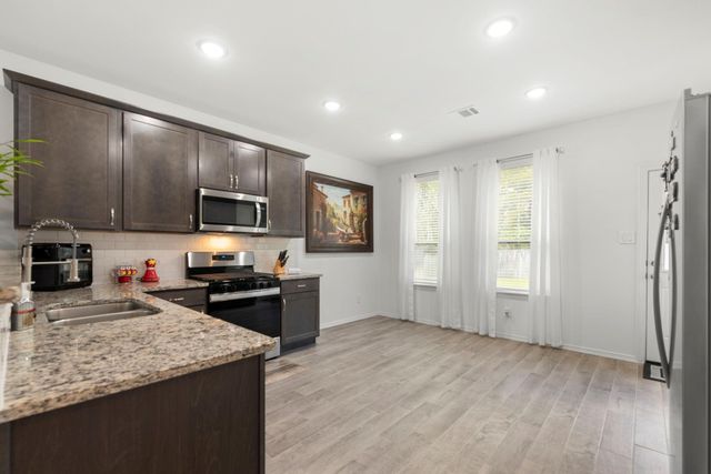 14427 Sunny Bend Way, Conroe, TX 77303