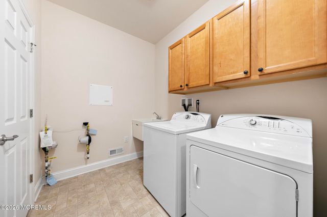 303 Newport Way, Little Egg Harbor, NJ 08087