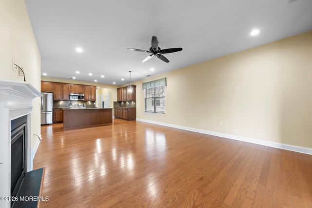 303 Newport Way, Little Egg Harbor, NJ 08087