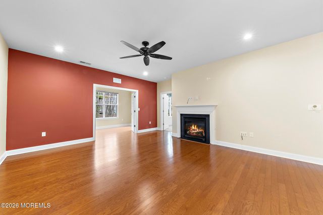 303 Newport Way, Little Egg Harbor, NJ 08087