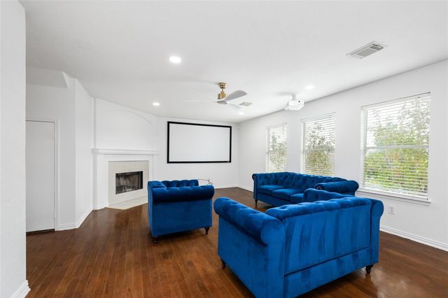 2042 Mickle Creek Drive, Houston, TX 77049