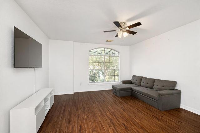 2042 Mickle Creek Drive, Houston, TX 77049