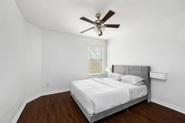 2042 Mickle Creek Drive, Houston, TX 77049