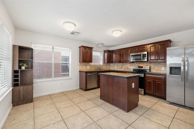 2042 Mickle Creek Drive, Houston, TX 77049