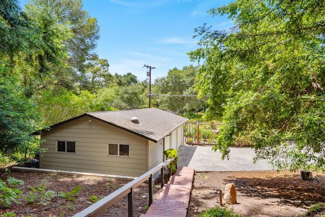 106 Hidden Drive, Scotts Valley, CA 95066