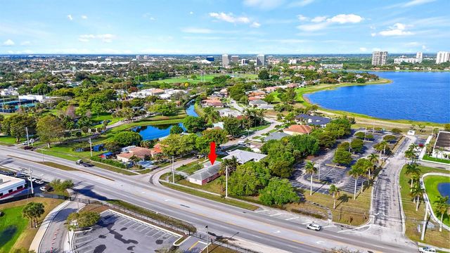 1301 N Mangonia Drive, West Palm Beach, FL 33401