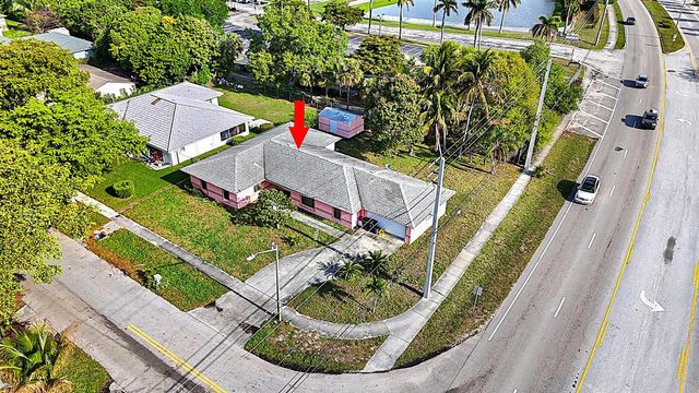 1301 N Mangonia Drive, West Palm Beach, FL 33401