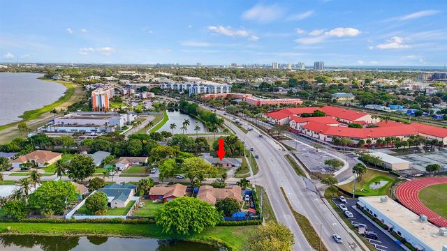 1301 N Mangonia Drive, West Palm Beach, FL 33401