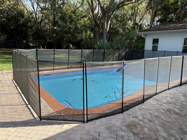 6399 SW 100th Street, Pinecrest, FL 33156