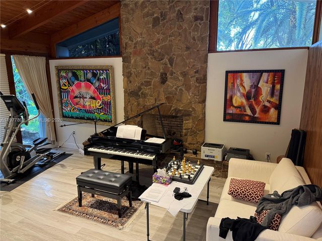 6399 SW 100th Street, Pinecrest, FL 33156