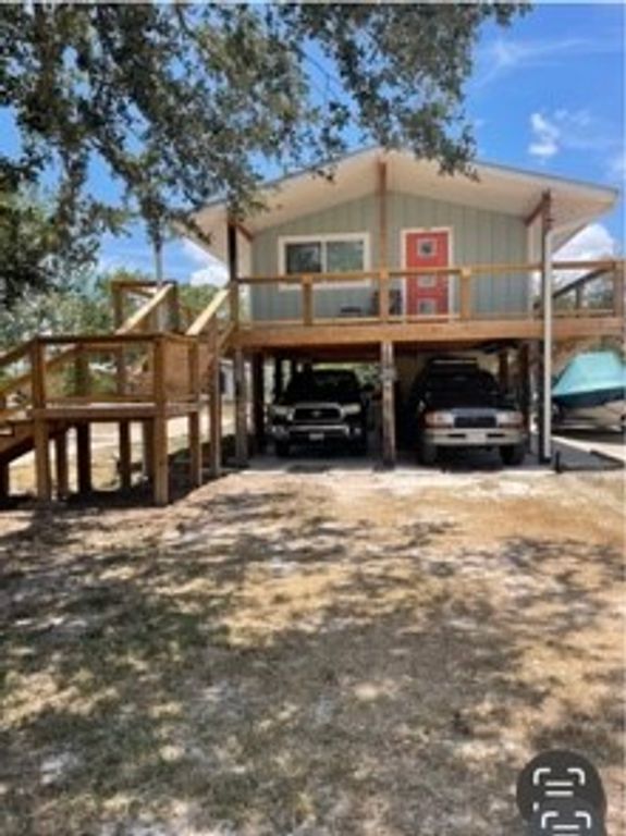 210 Danforth St, Woodsboro, TX 78393 — photo 2