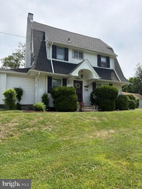419 KENMORE RD, Havertown, PA 19083